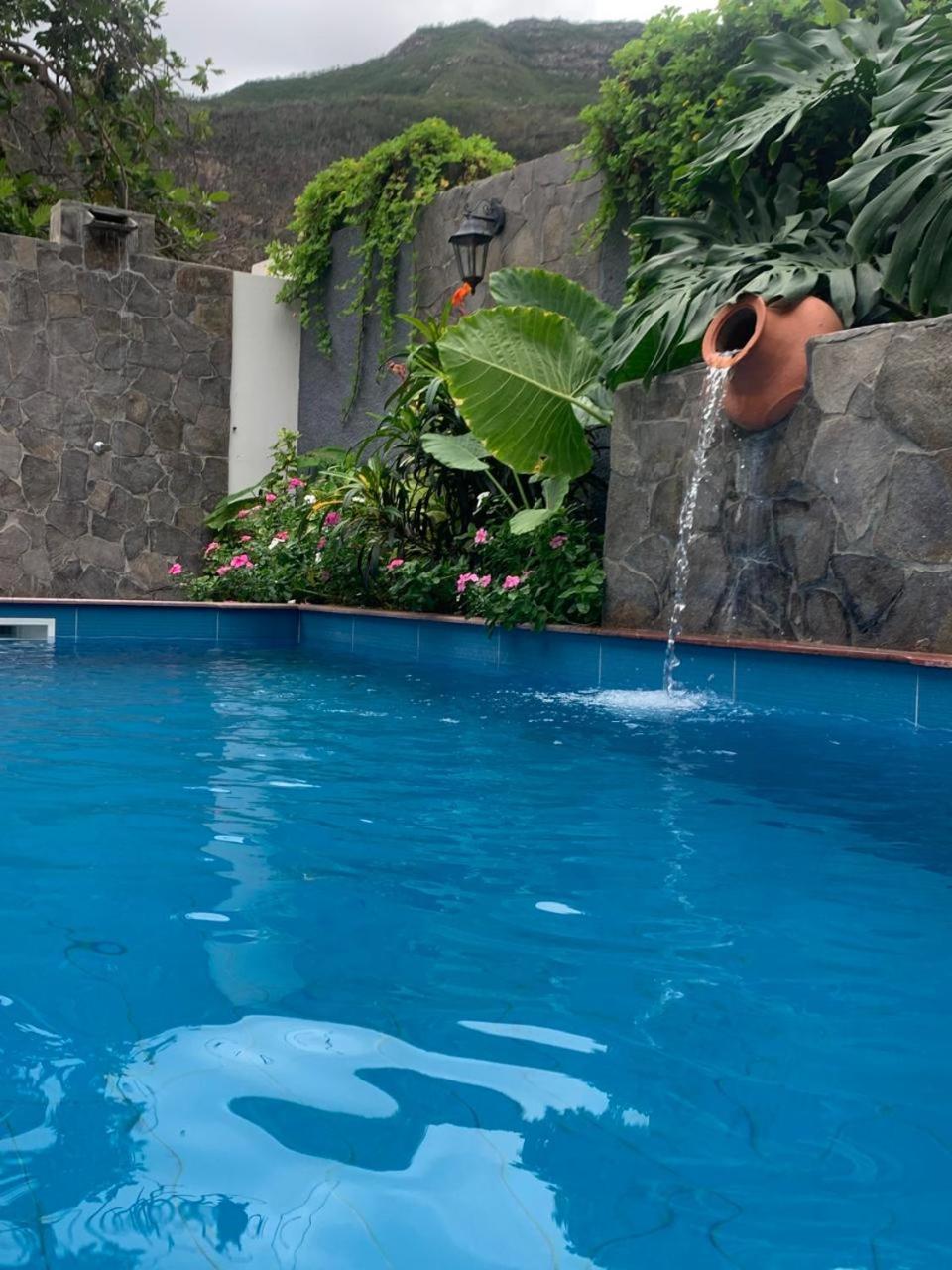 Kasa Wahnon Villa Pombas Bagian luar foto